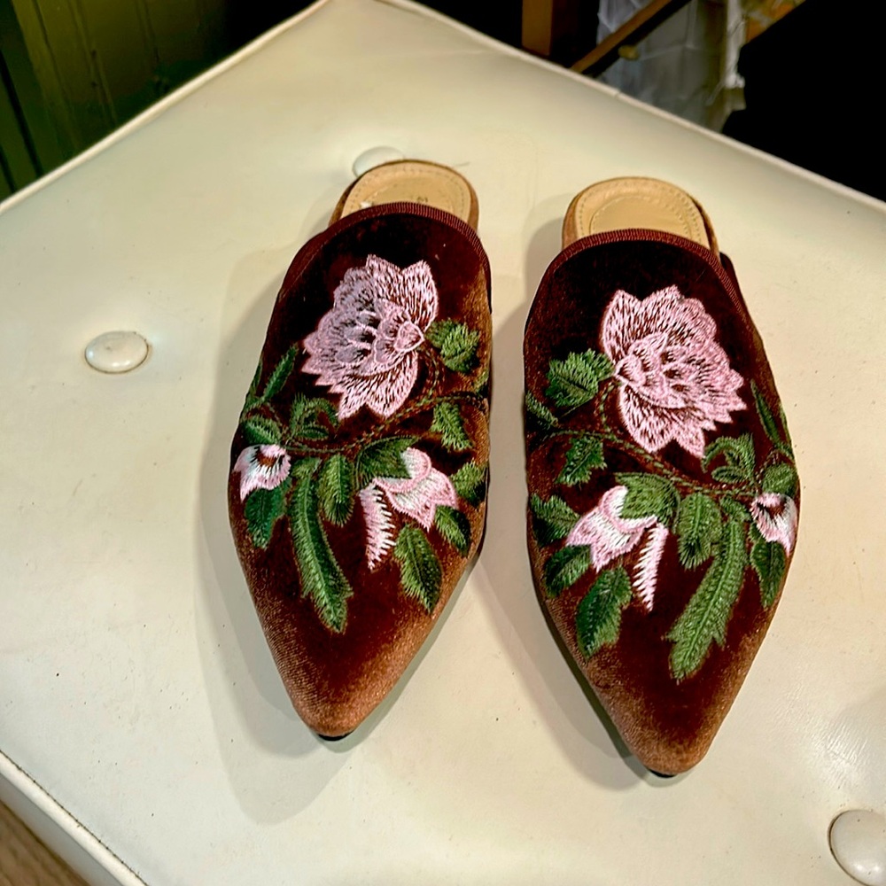 Suede Floral Slides